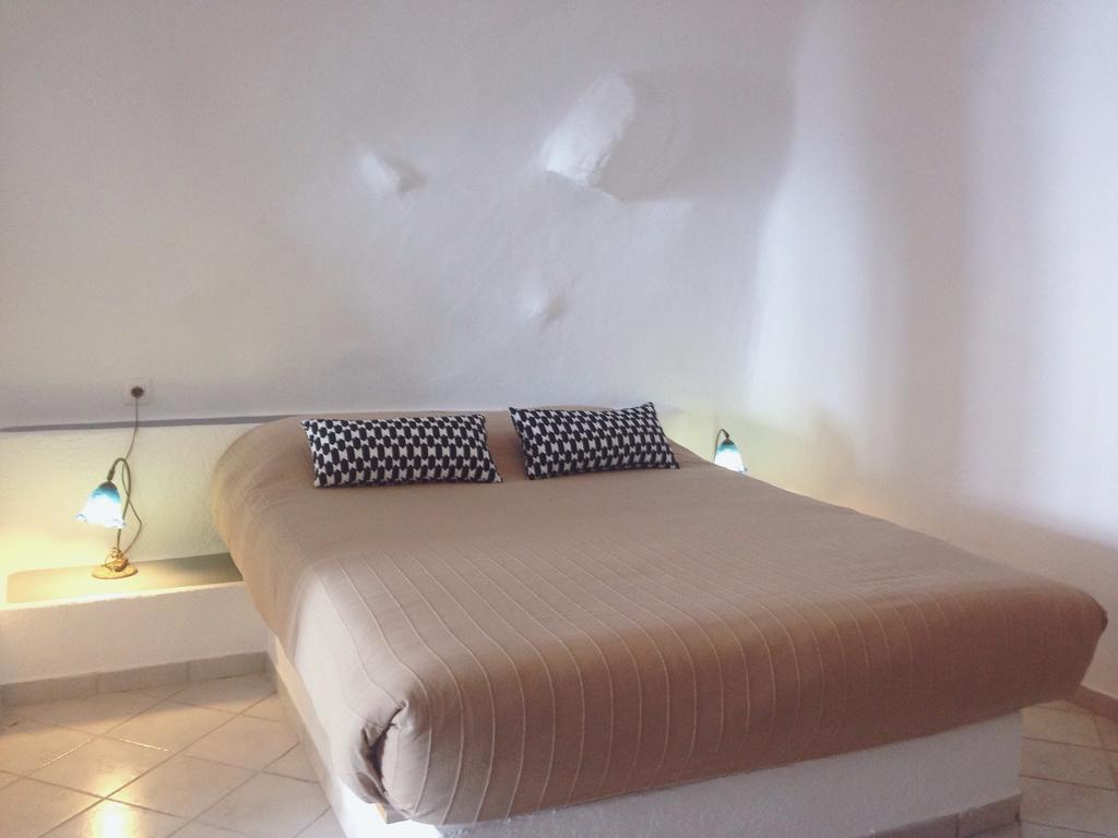Altana Cliffside Villas อิเมโรวิยอน ห้อง รูปภาพ